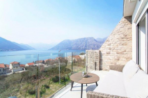 Modern Apt Lovely Terrace with Sea View in Dobrota